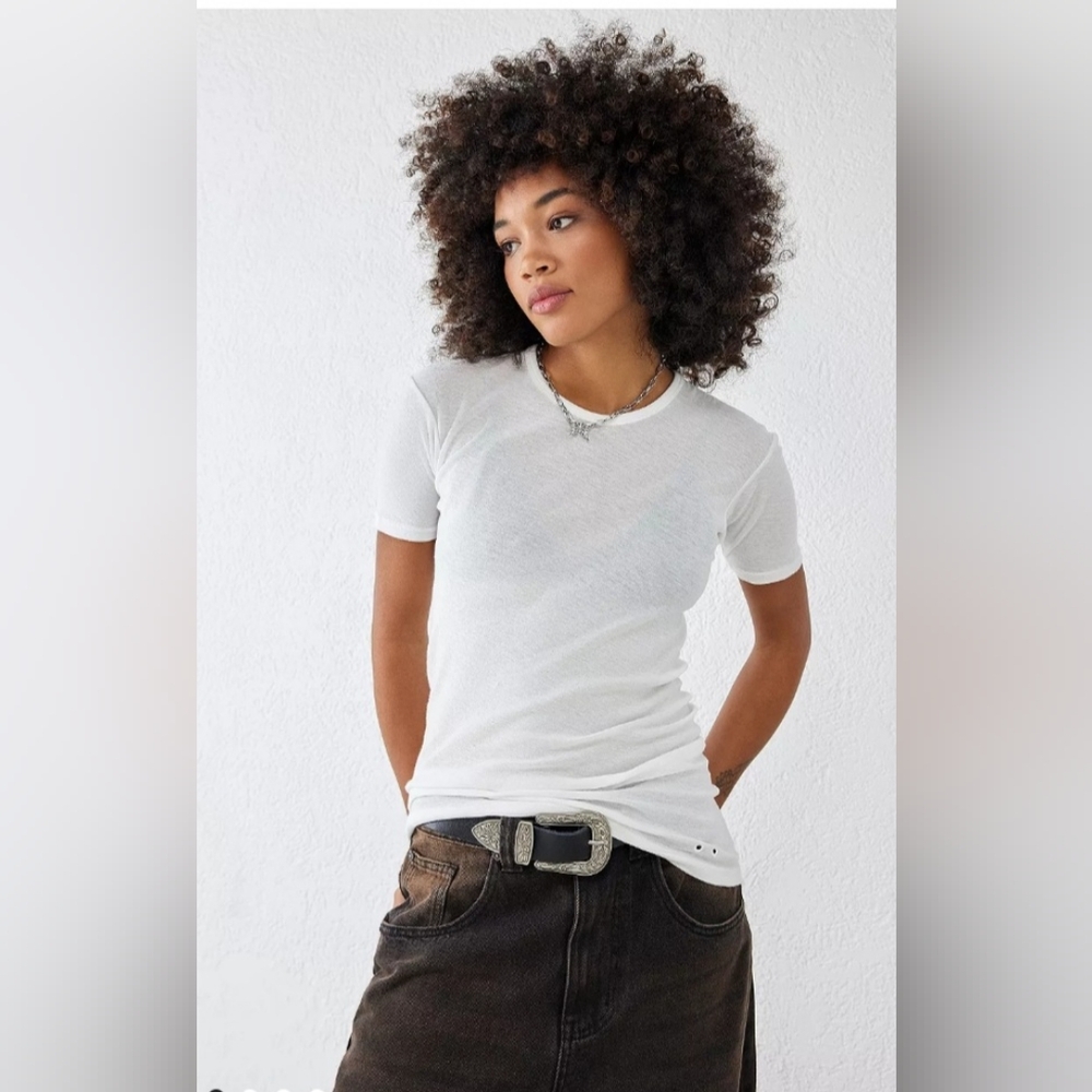 KO+O Urban Outfitters UO Short Sleeve white Longline Tshirt size small brand new